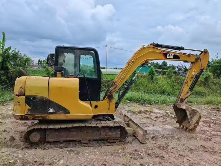 Buy Caterpillar 306D Used Excavator / 1