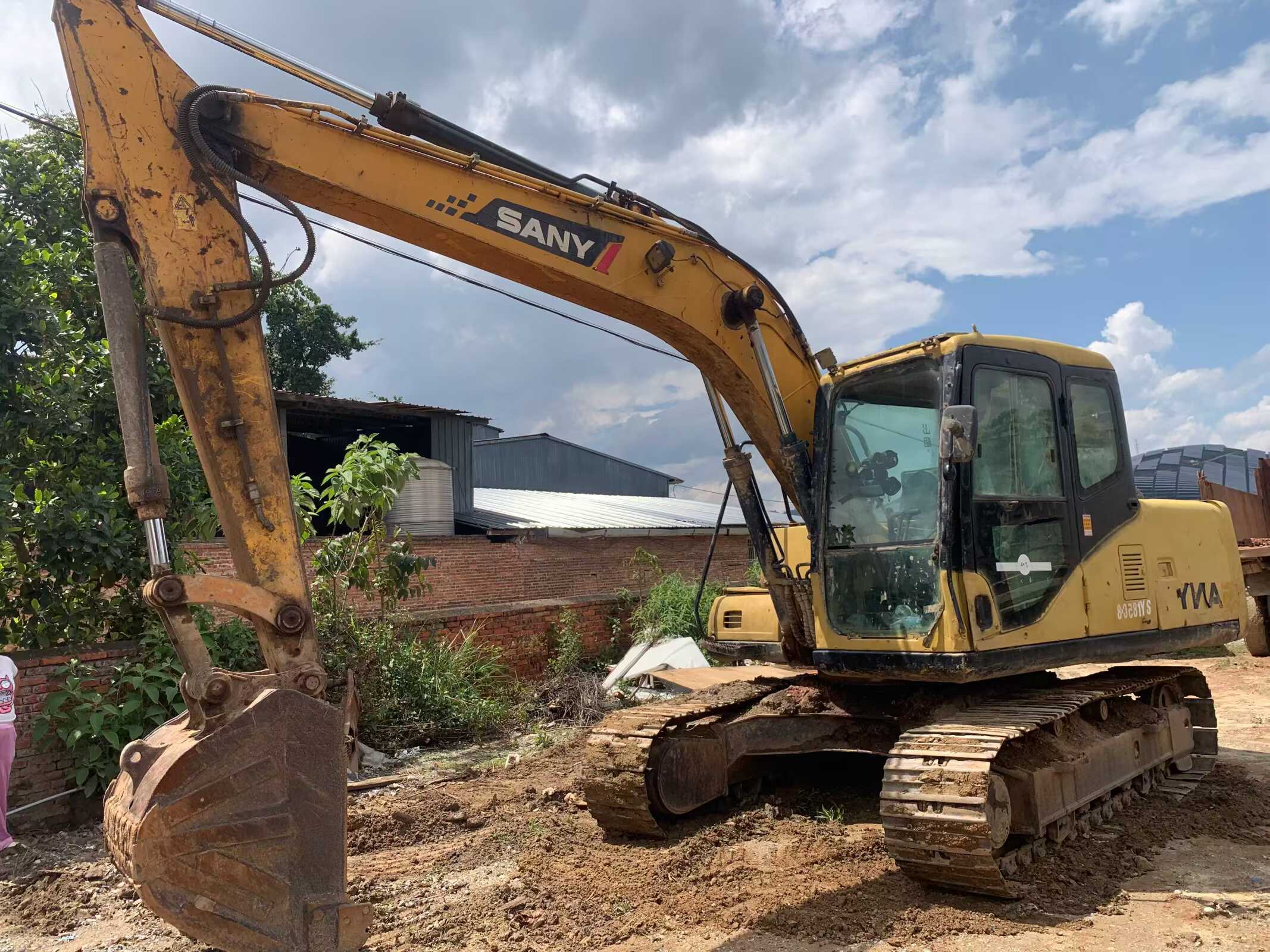Buy Sany SY135 Used Excavator / 4