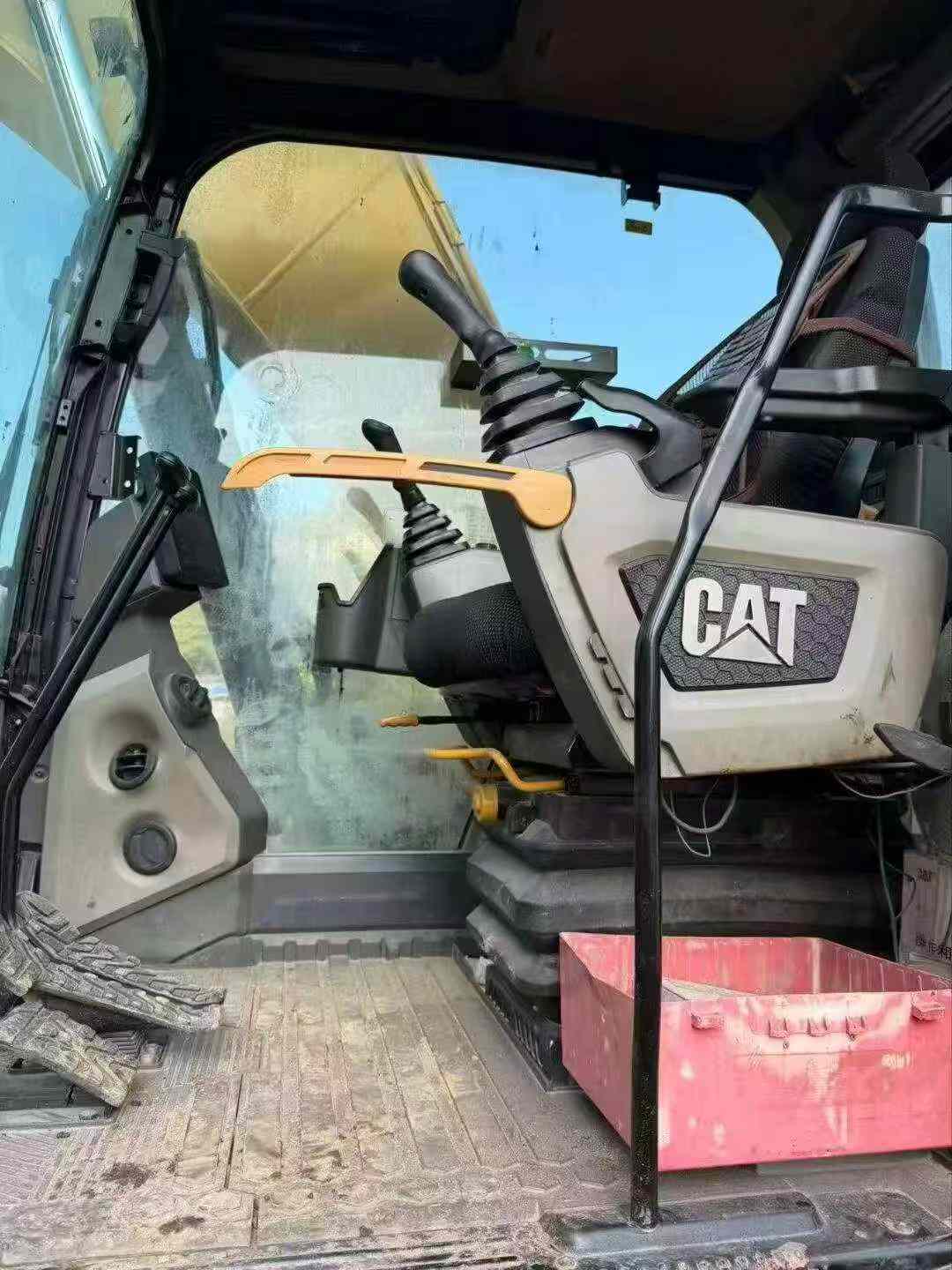 Buy Caterpillar 320A Used Excavator / 3