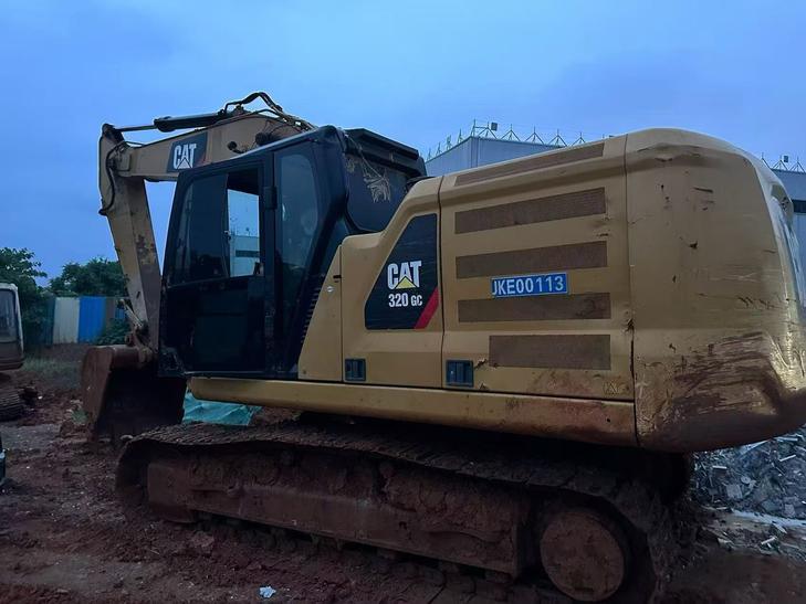 Buy Caterpillar 320GC Used Excavator / 1