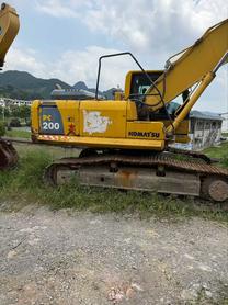 Buy Komatsu PC200 Used Excavator / 8 Buy Komatsu PC200 Used Excavator / 8