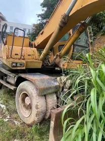 Buy Hyundai R200-5 Used Excavator / 3 Buy Hyundai R200-5 Used Excavator / 3