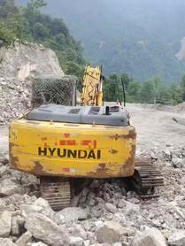 Buy Hyundai R225-7 Used Excavator / 2 Buy Hyundai R225-7 Used Excavator / 2