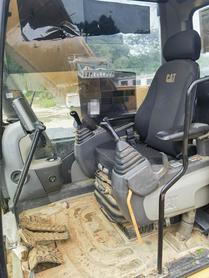 Buy Caterpillar 323D2L Used Excavator / 4 Buy Caterpillar 323D2L Used Excavator / 4