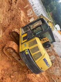 Buy Komatsu PC60-8 Used Excavator / 2 Buy Komatsu PC60-8 Used Excavator / 2