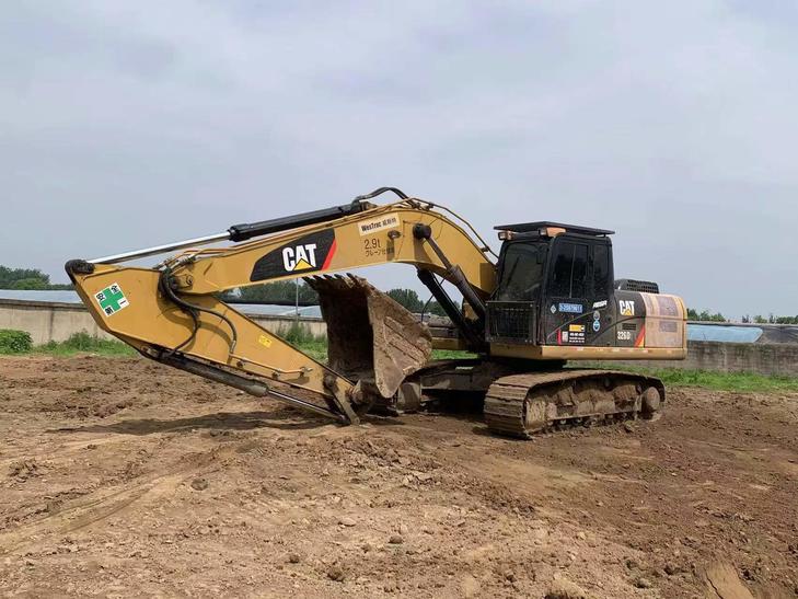 Buy Caterpillar 324D Used Excavator / 1