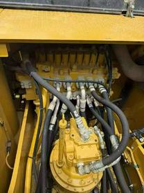 Buy Caterpillar 323 Used Excavator / 4 Buy Caterpillar 323 Used Excavator / 4