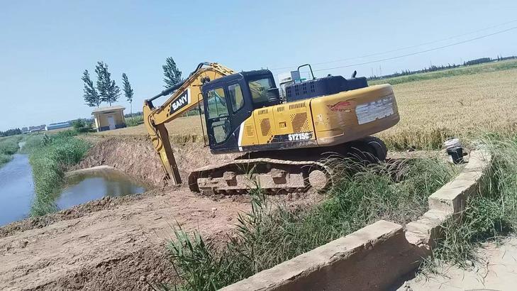 Buy Sany SY215C Used Excavator / 1