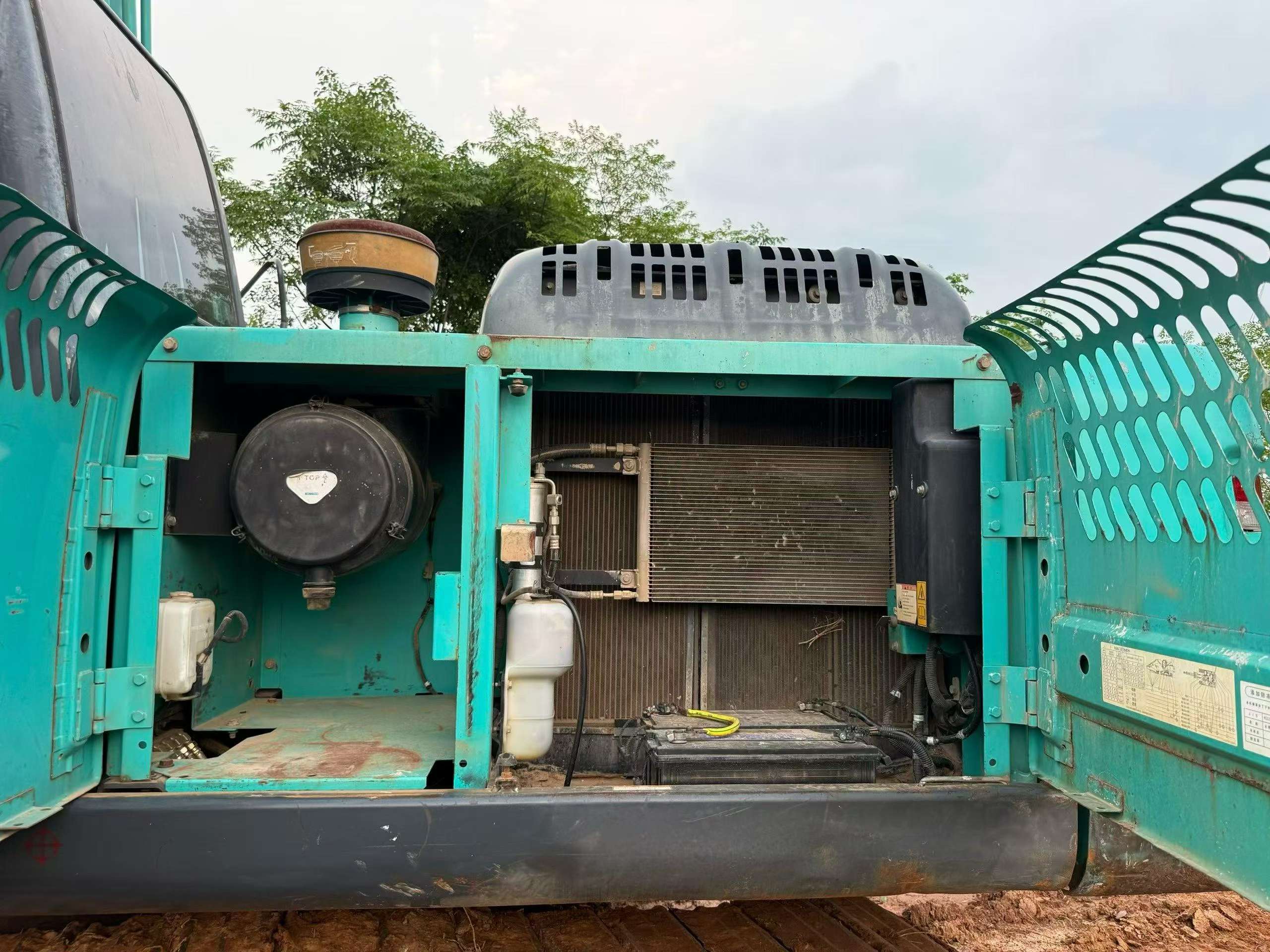 Buy Kobelco SK260 Used Excavator / 9 Buy Kobelco SK260 Used Excavator / 9
