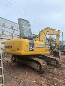 Buy Komatsu PC200-7 Used Excavator / 3 Buy Komatsu PC200-7 Used Excavator / 3