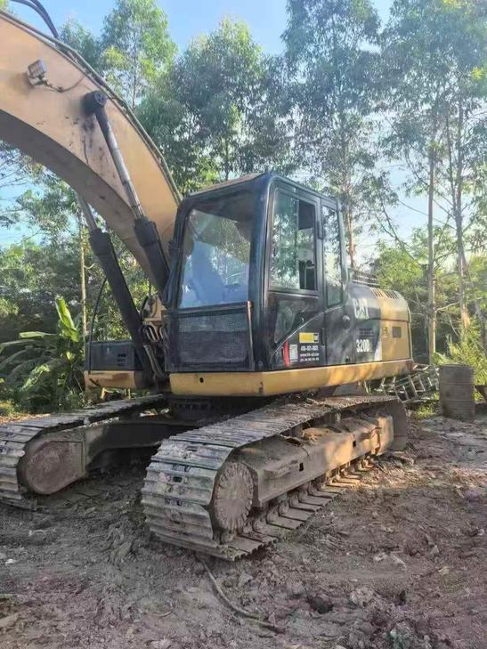 Buy Caterpillar 320D Used Excavator / 1