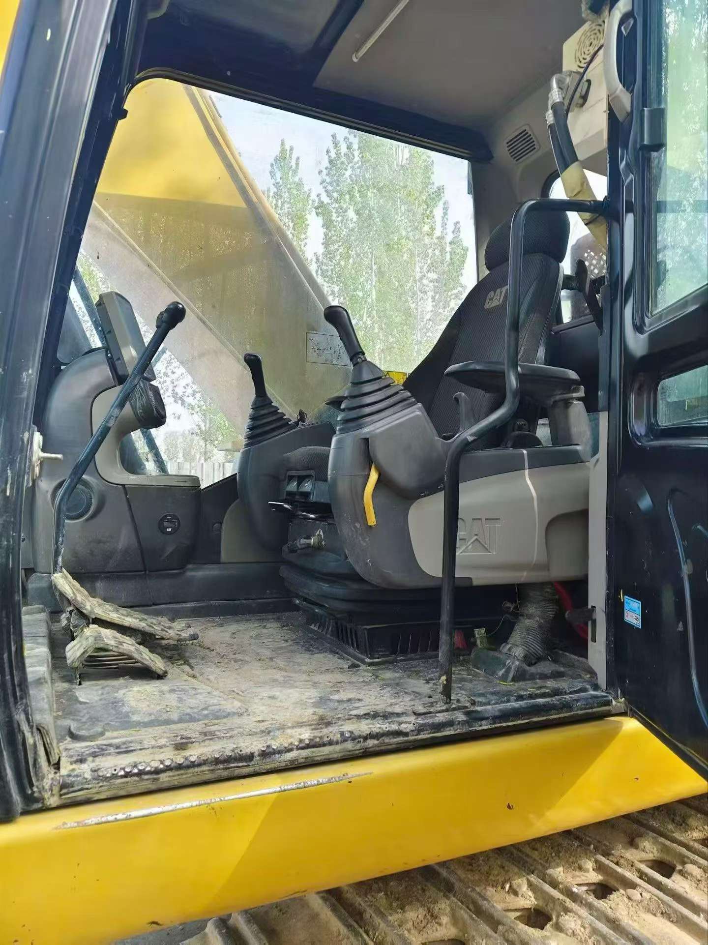Buy Caterpillar 326DL Used Excavator / 9