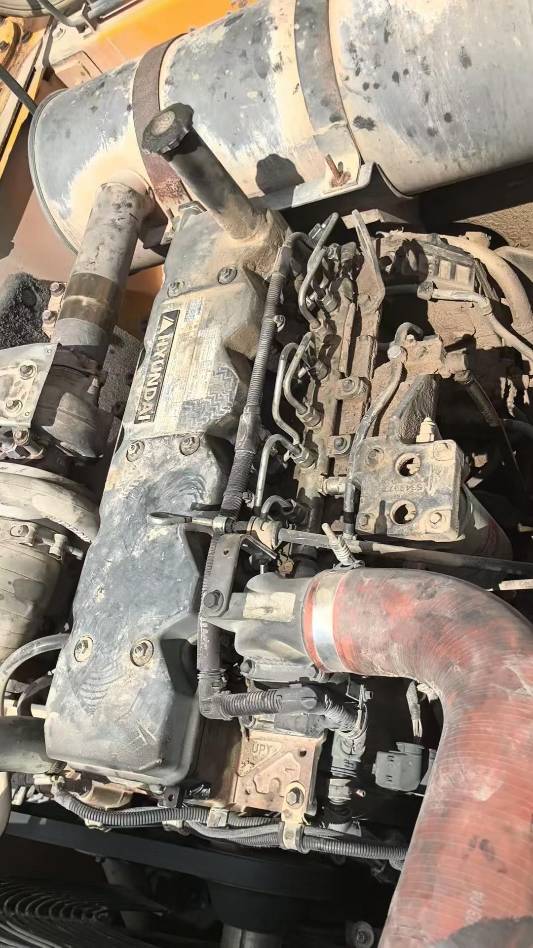 Buy Hyundai R225-7 Used Excavator / 5 Buy Hyundai R225-7 Used Excavator / 5
