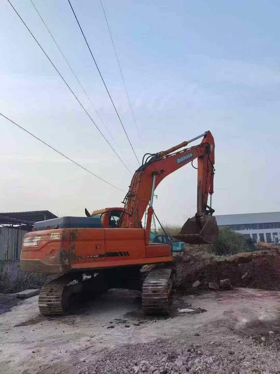 Buy Doosan DX260LC Used Excavator / 1