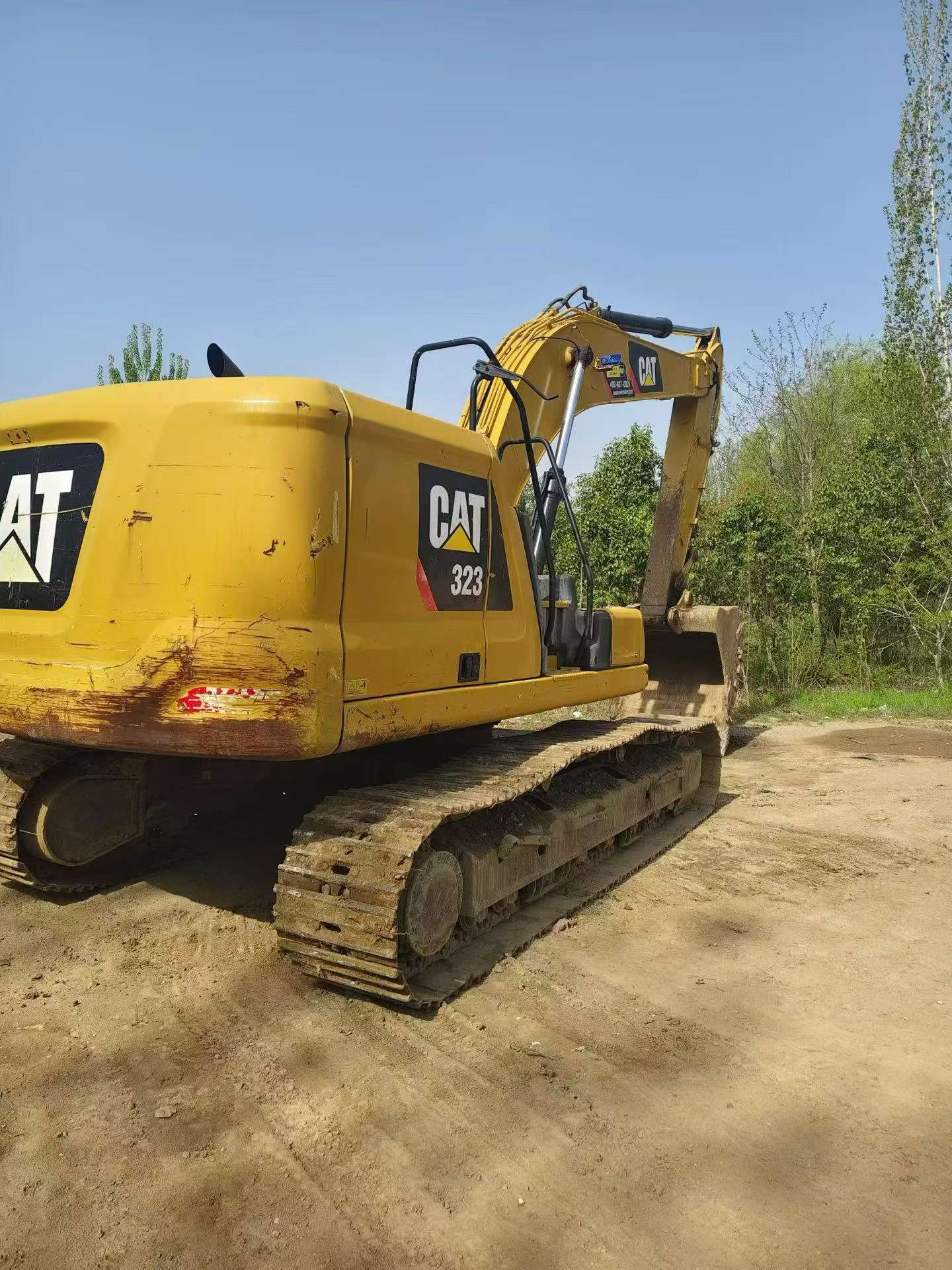 Buy Caterpillar 323 Used Excavator / 3