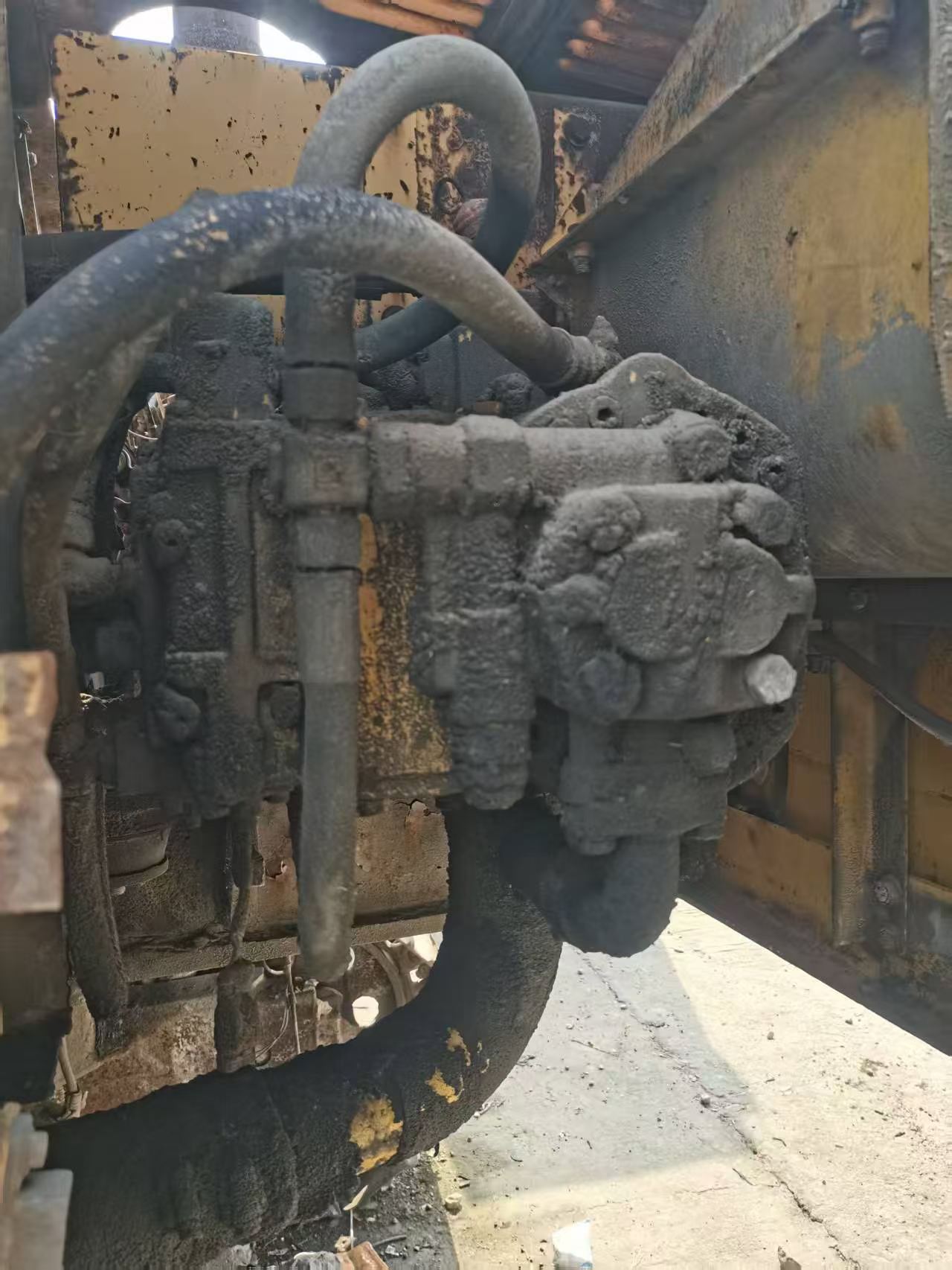 Buy Komatsu PC200-5 Used Excavator / 4