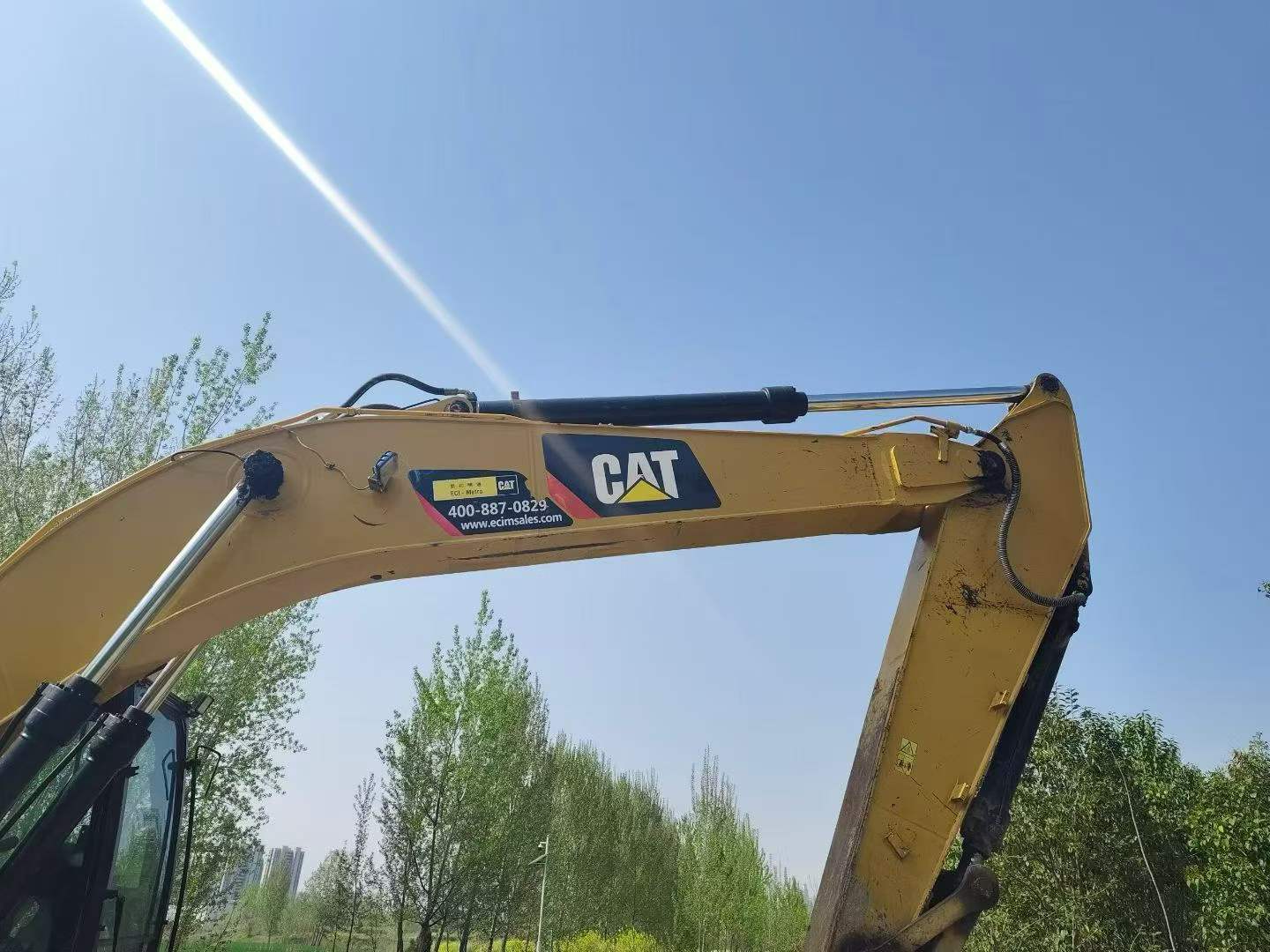 Buy Caterpillar 323 Used Excavator / 5