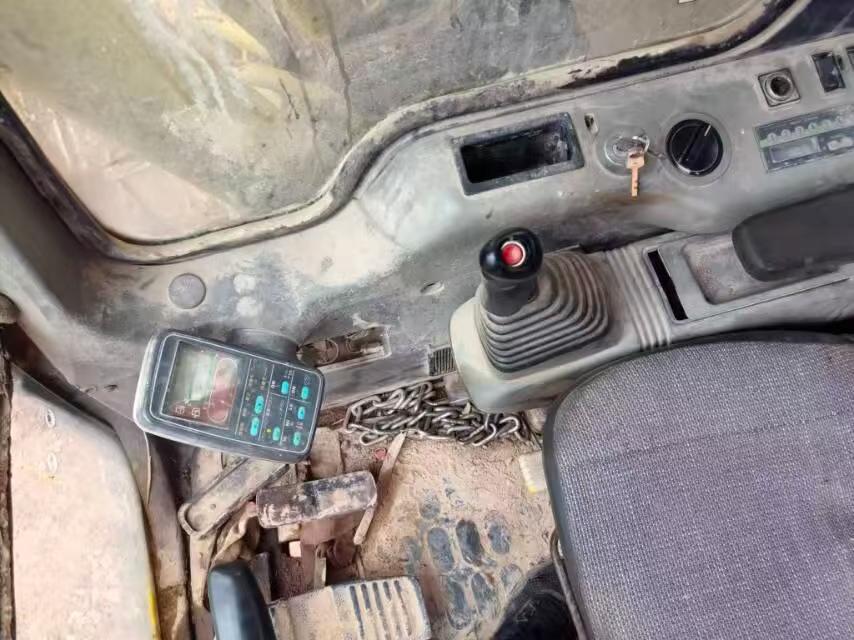 Buy Komatsu PC210-6 Used Excavator / 7 Buy Komatsu PC210-6 Used Excavator / 7