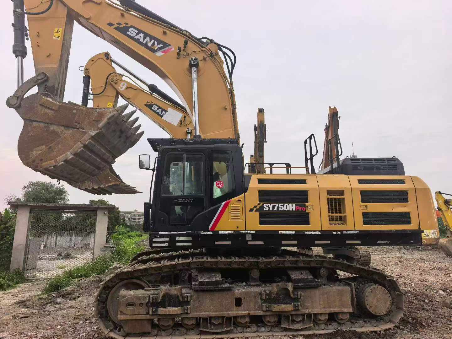 Buy Sany SY750H Used Excavator / 9