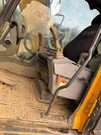 Buy XCMG XE135B Used Excavator / 3 Buy XCMG XE135B Used Excavator / 3