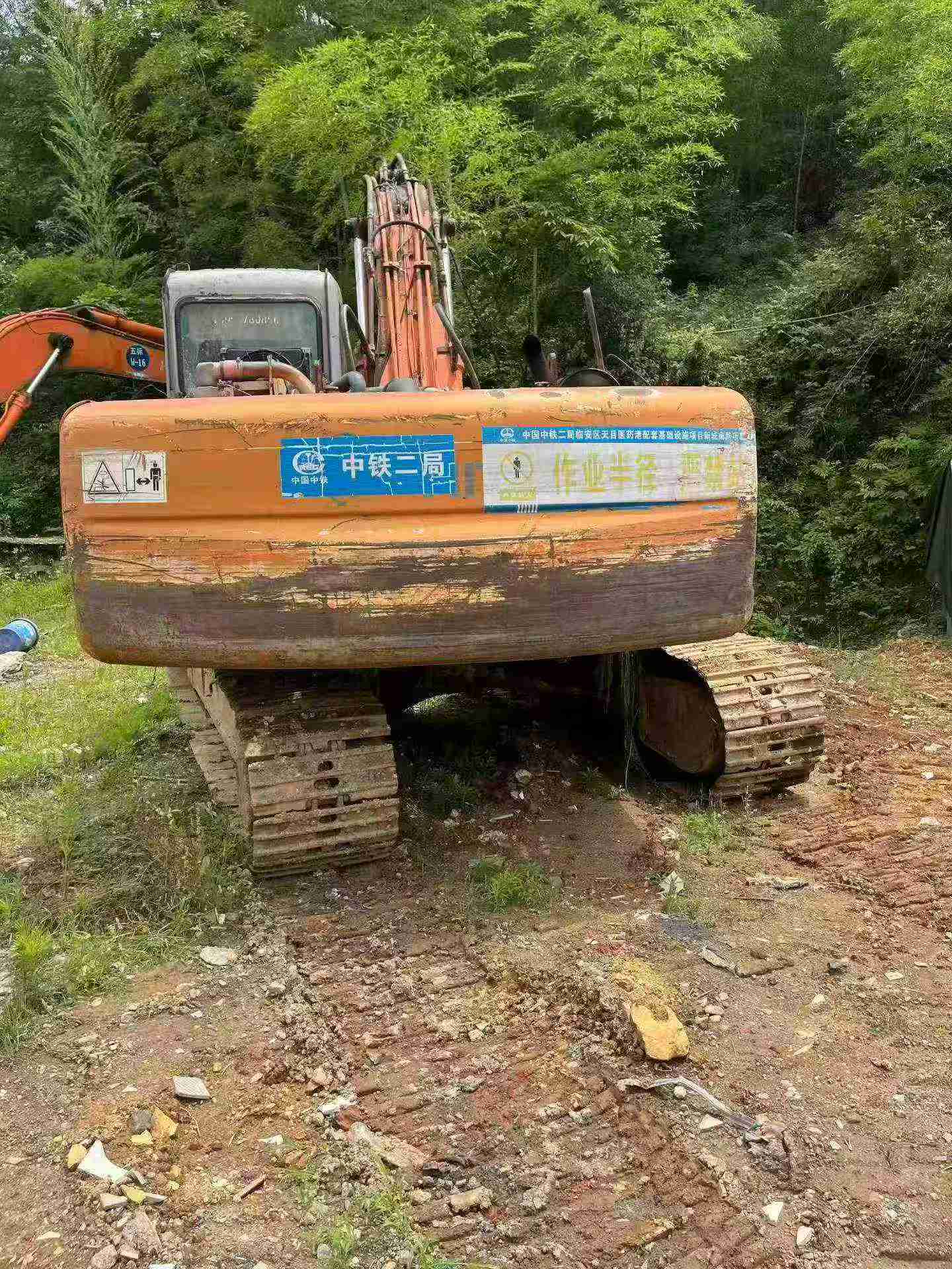 Buy Hitachi ZX200-6 Used Excavator / 3