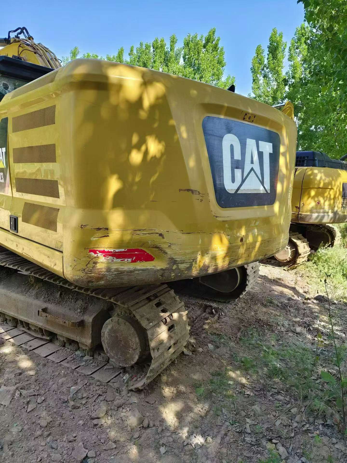 Buy Caterpillar 323 Used Excavator / 2