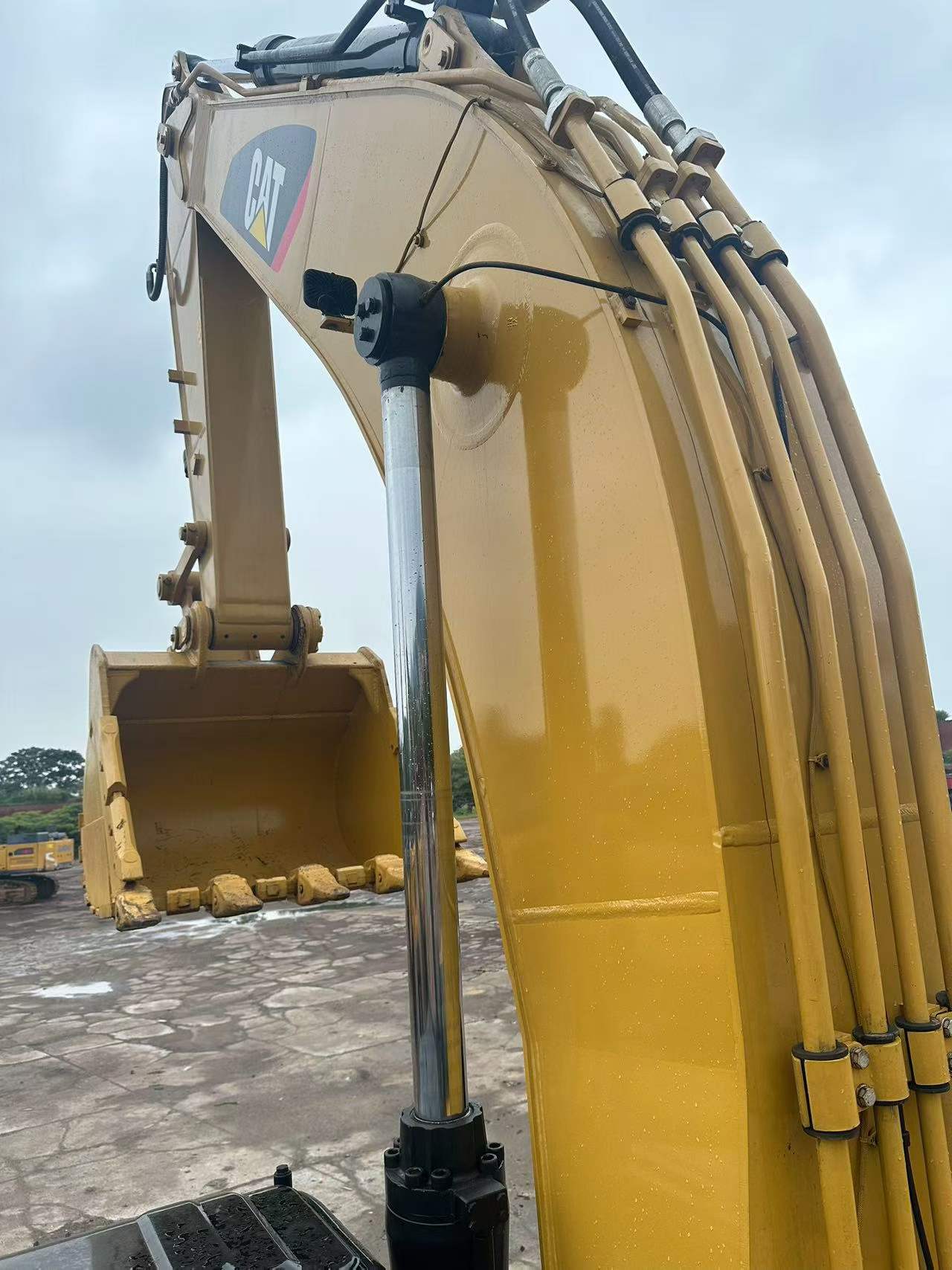 شراء حفارة Caterpillar 336E مستعملة / 6