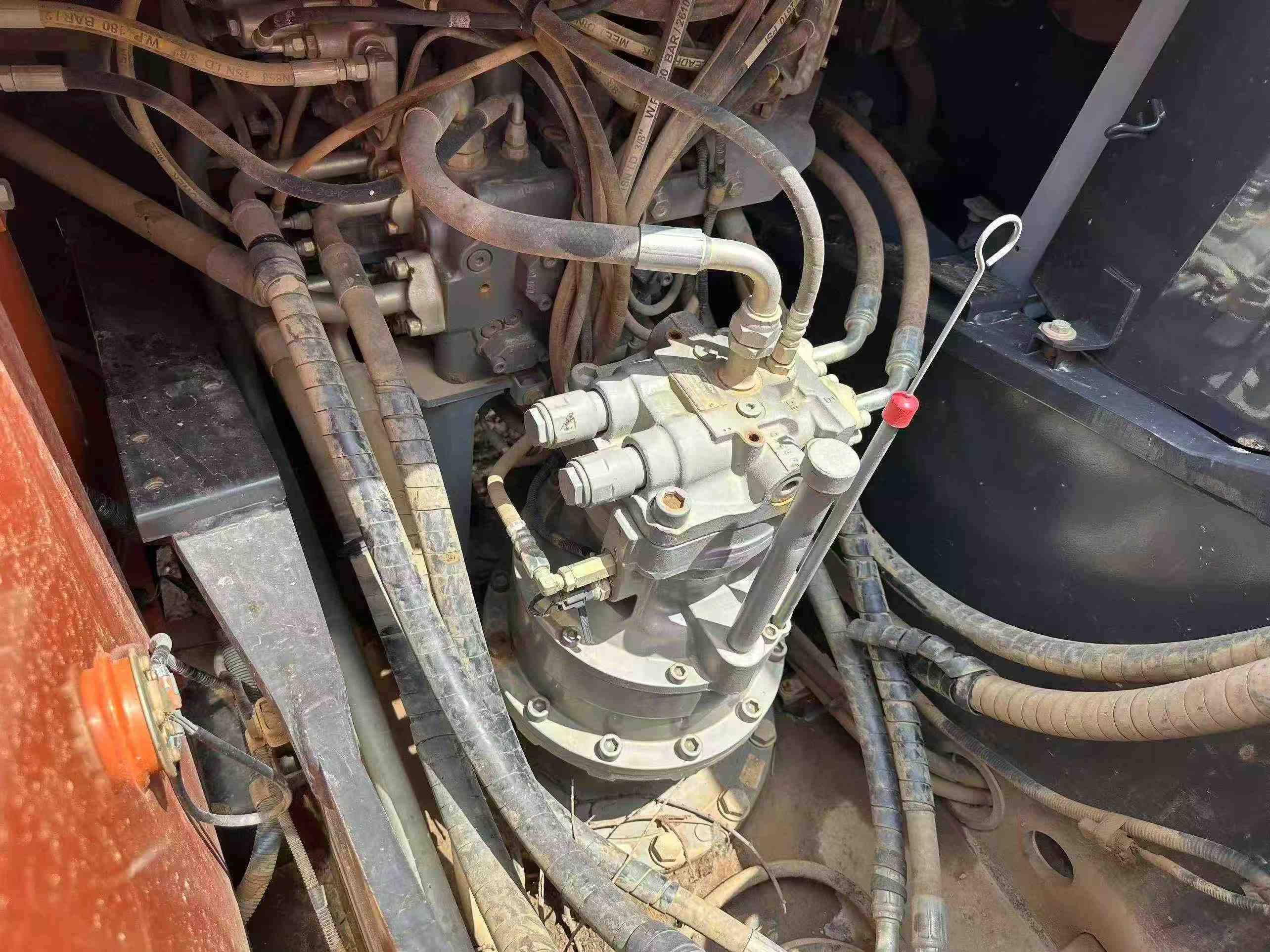 Buy Hitachi ZH200-5A Used Excavator / 3