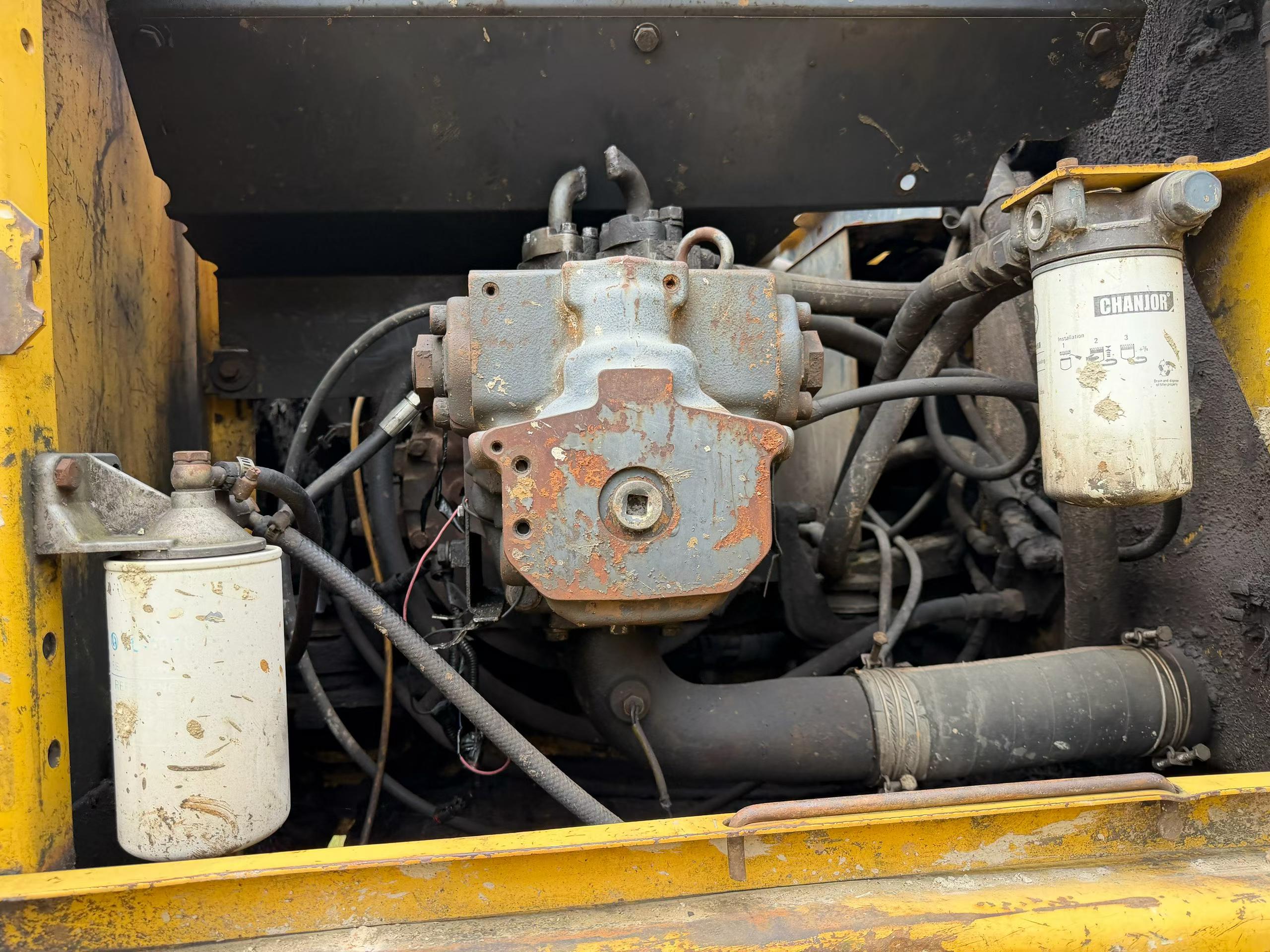 Buy Komatsu PC220-7 Used Excavator / 2