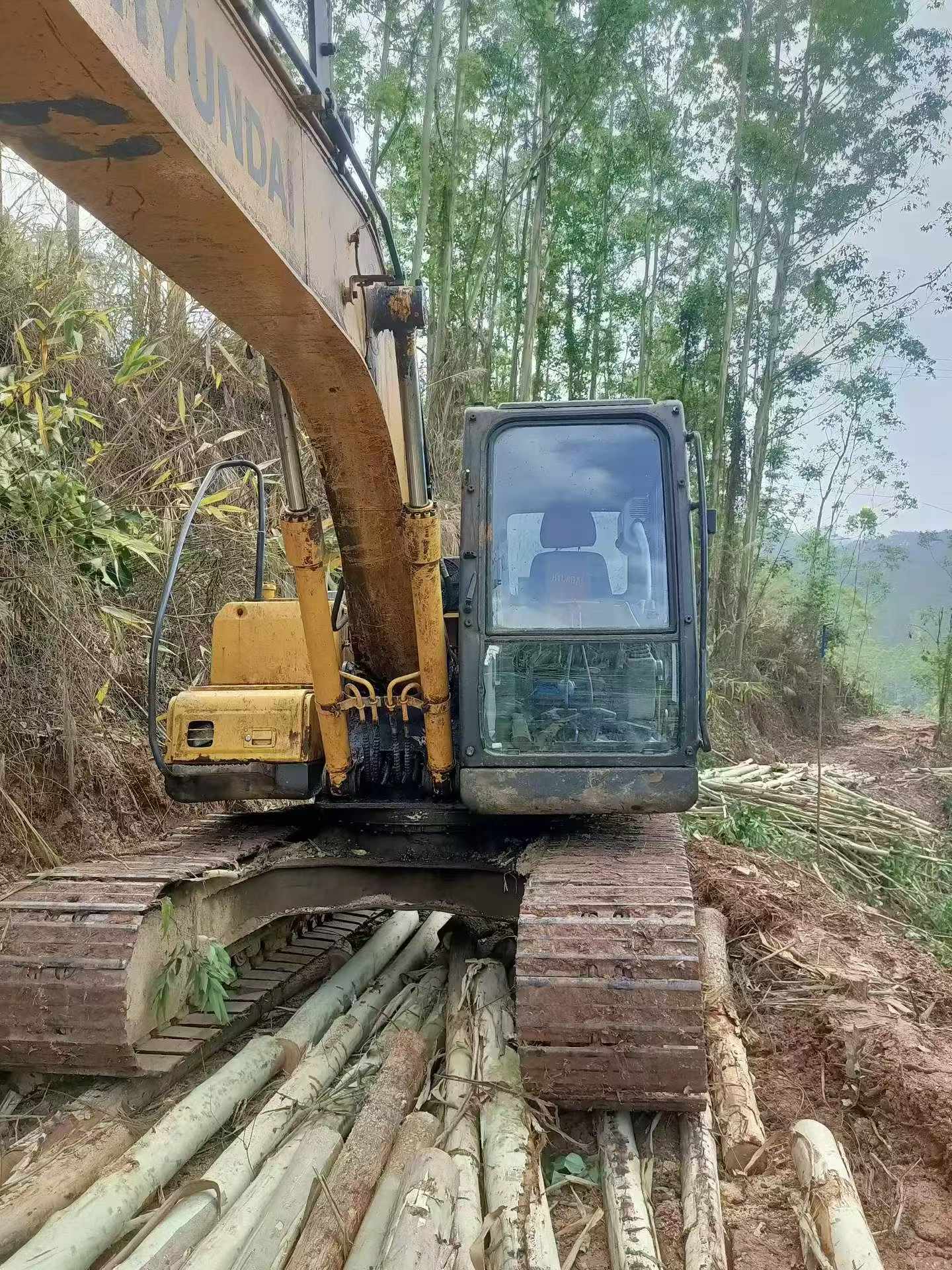 Buy Hyundai R150-7 Used Excavator / 2