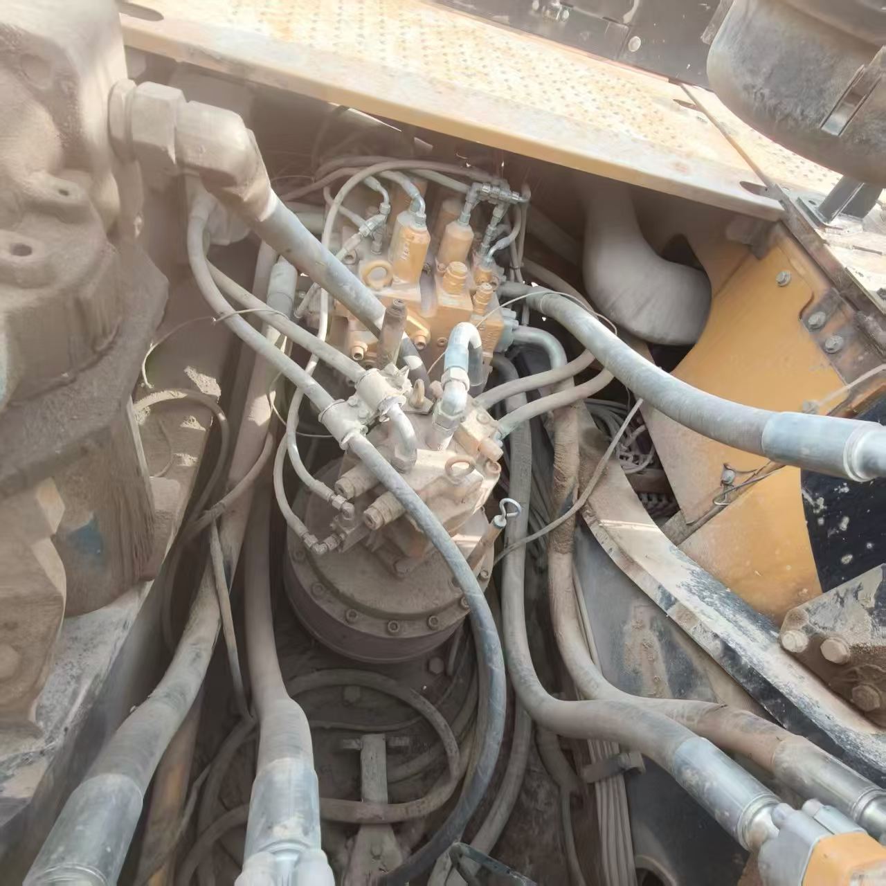 شراء حفارة Sany SY415H مستعملة / 7 شراء حفارة Sany SY415H مستعملة / 7