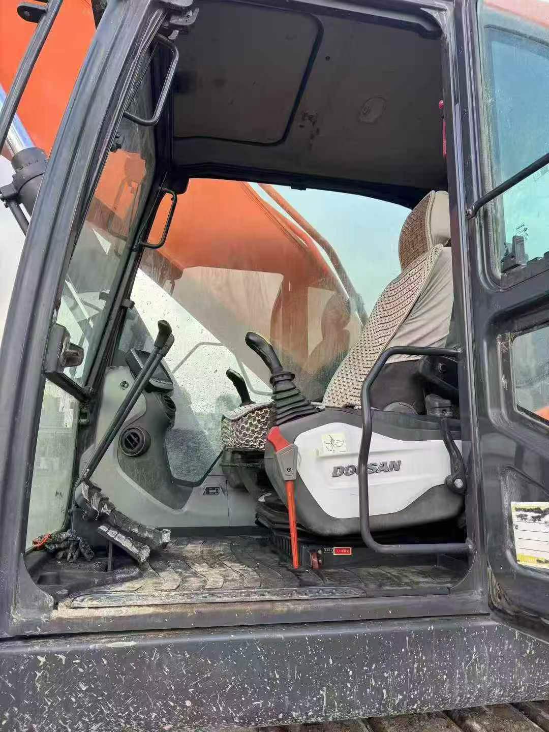Buy Doosan DH420LC-7 Used Excavator / 5