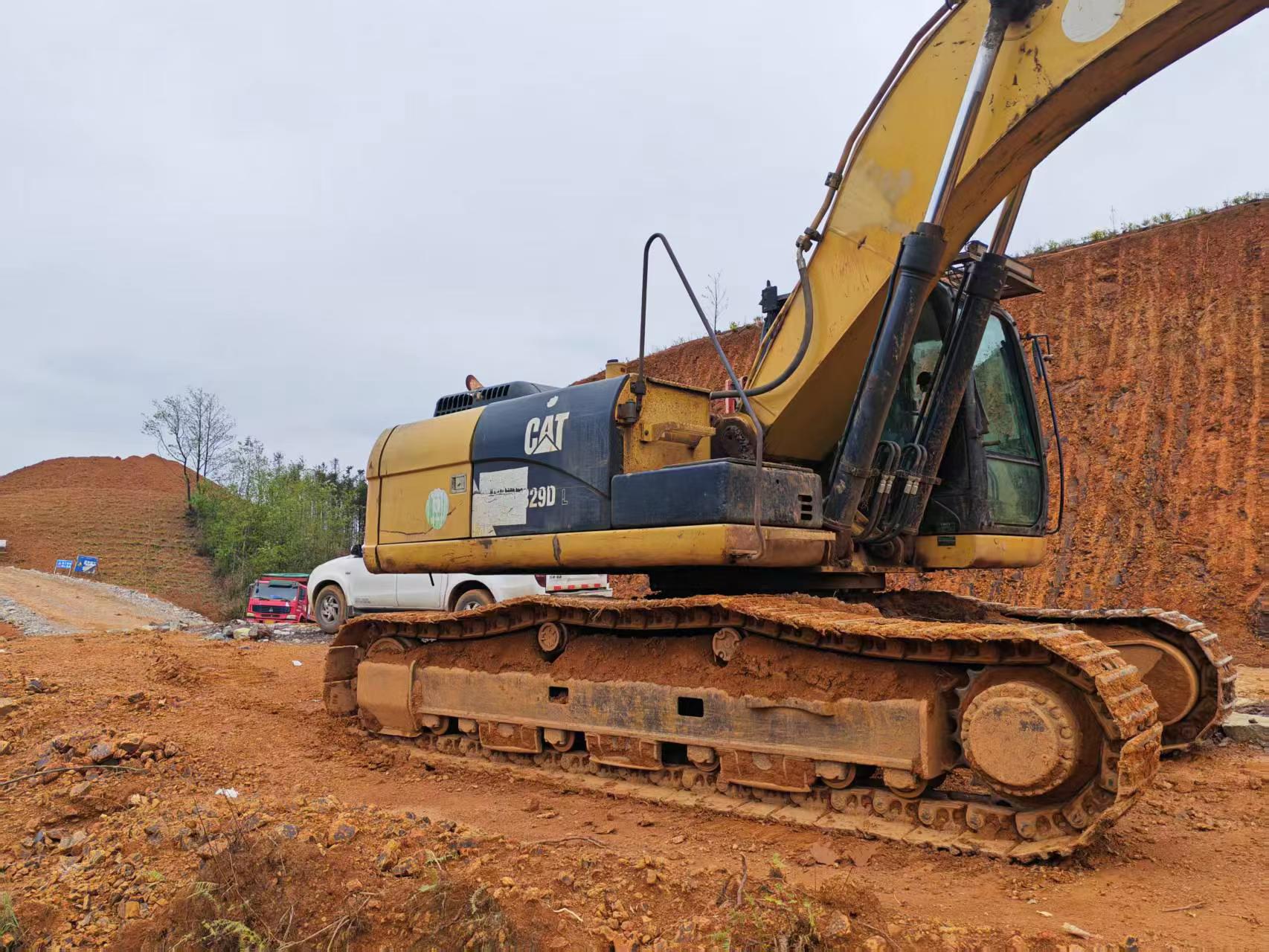 شراء Caterpillar 329DL مستعمل حفارة