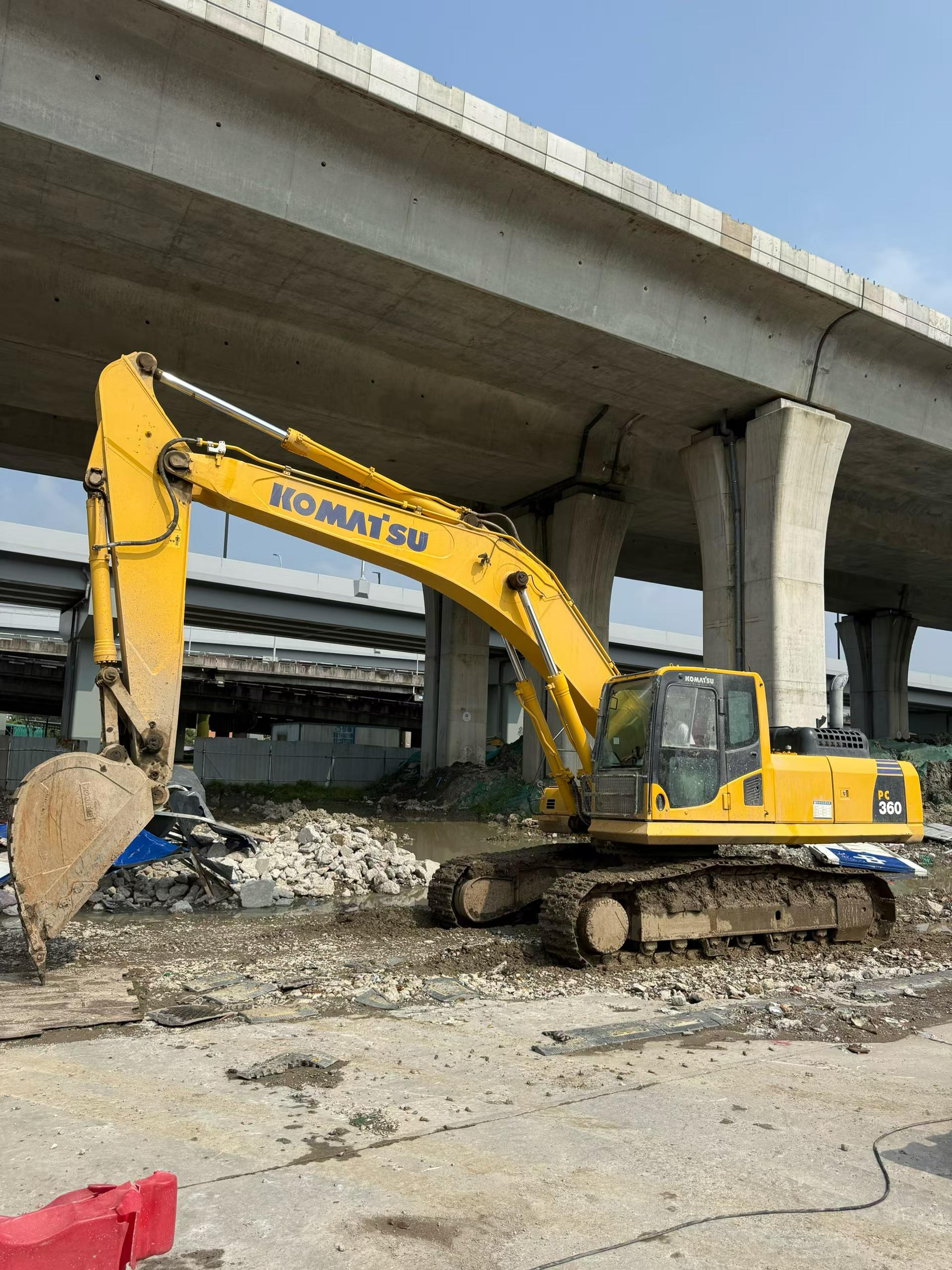 شراء Komatsu PC360-8M0 مستعمل حفارة شراء Komatsu PC360-8M0 مستعمل حفارة