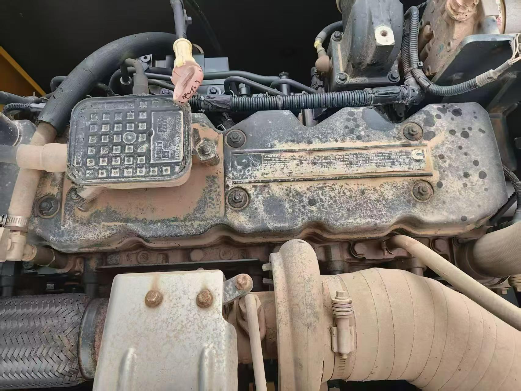شراء حفارة XCMG XE200 مستعملة / 6