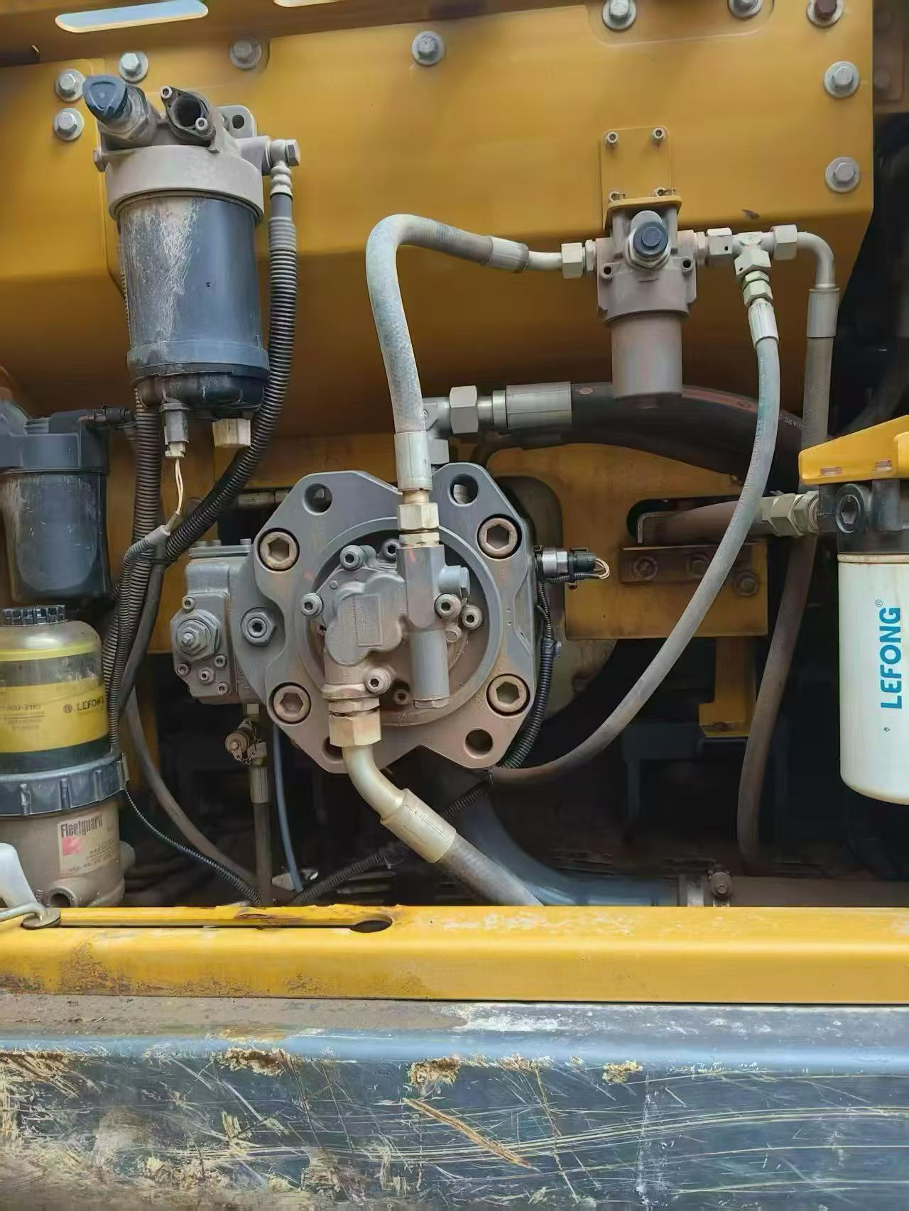 شراء حفارة XCMG XE200 مستعملة / 5