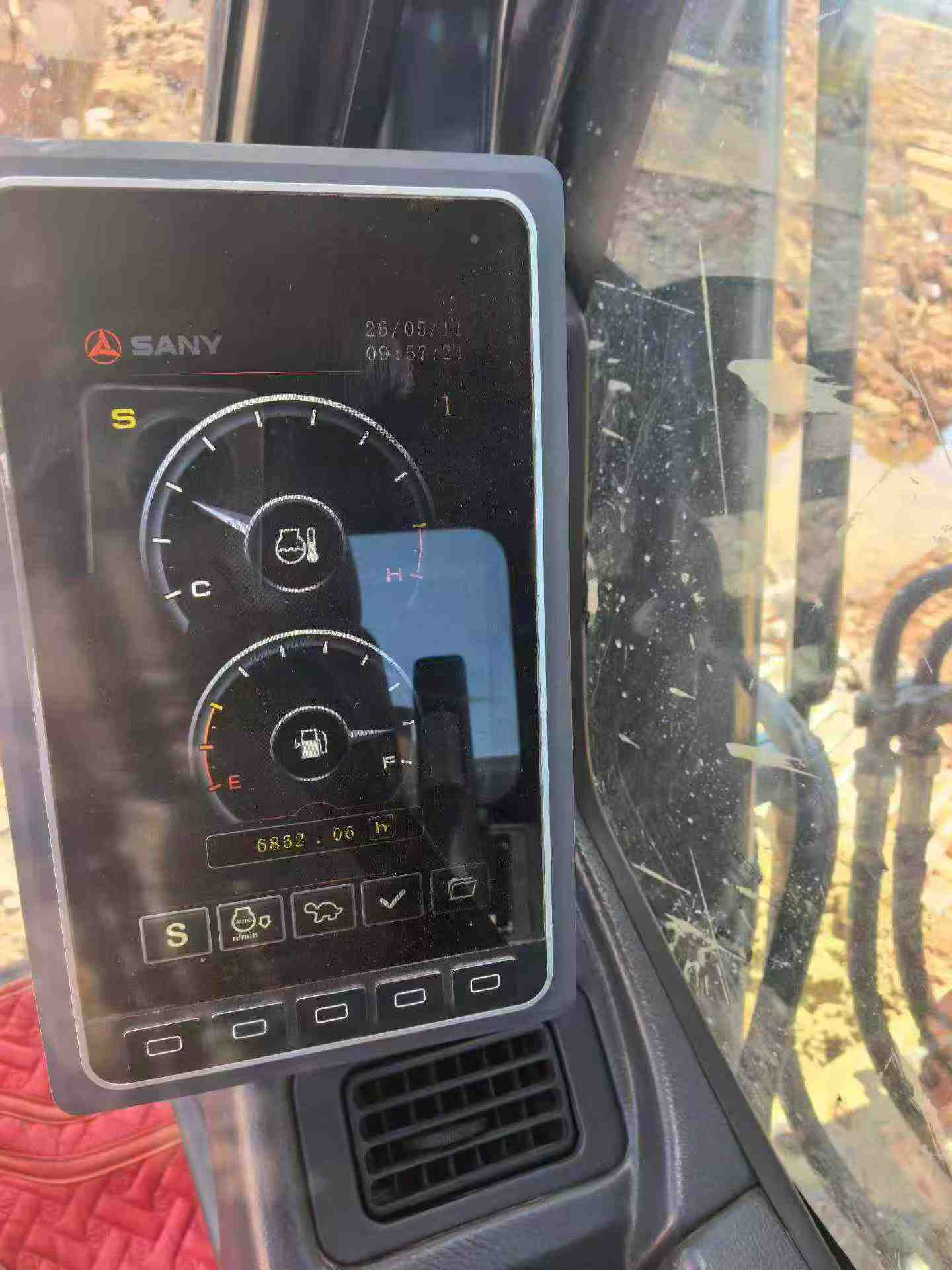 Buy Sany SY245H Used Excavator / 4
