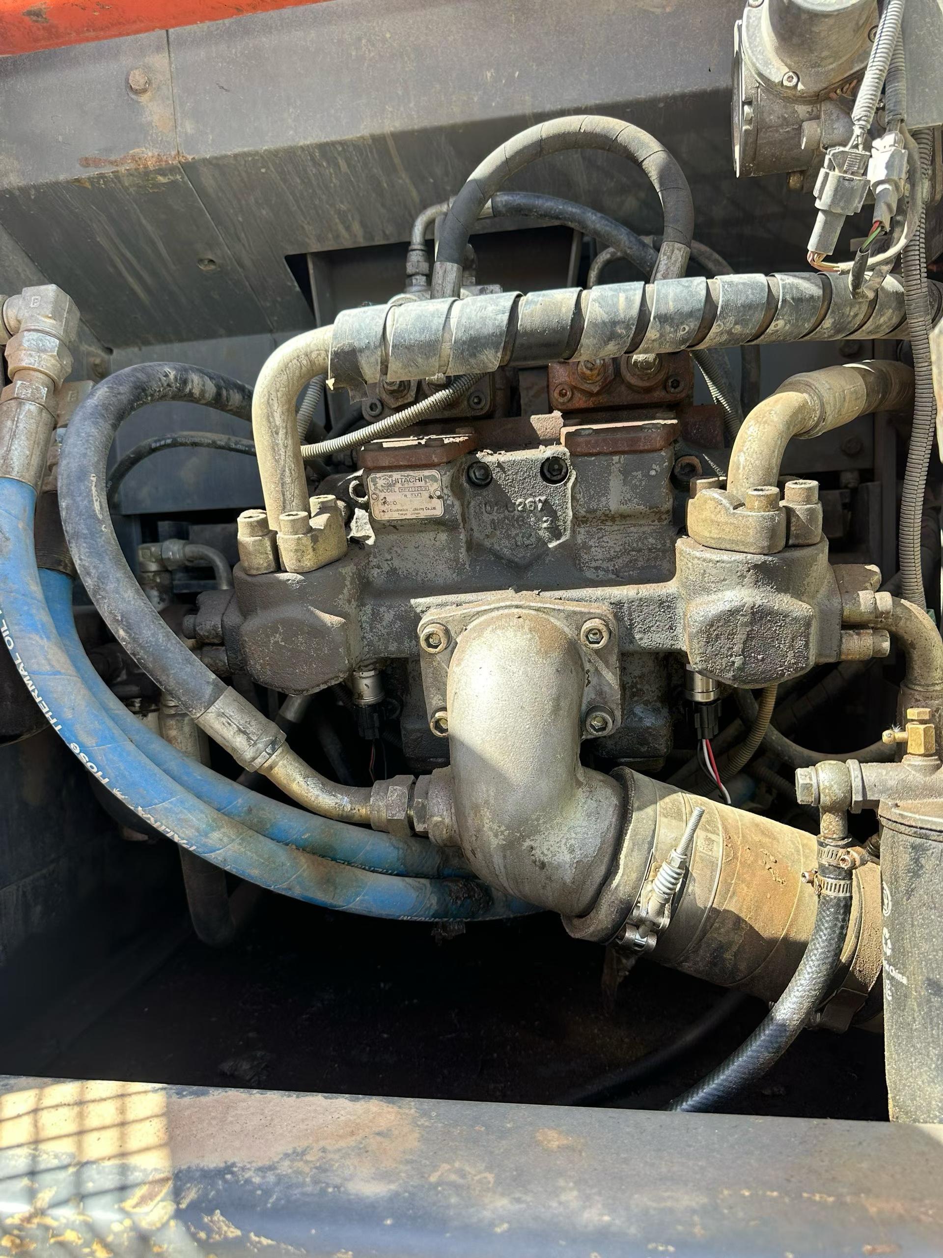 شراء حفارة Hitachi ZX260-3G مستعملة / 6