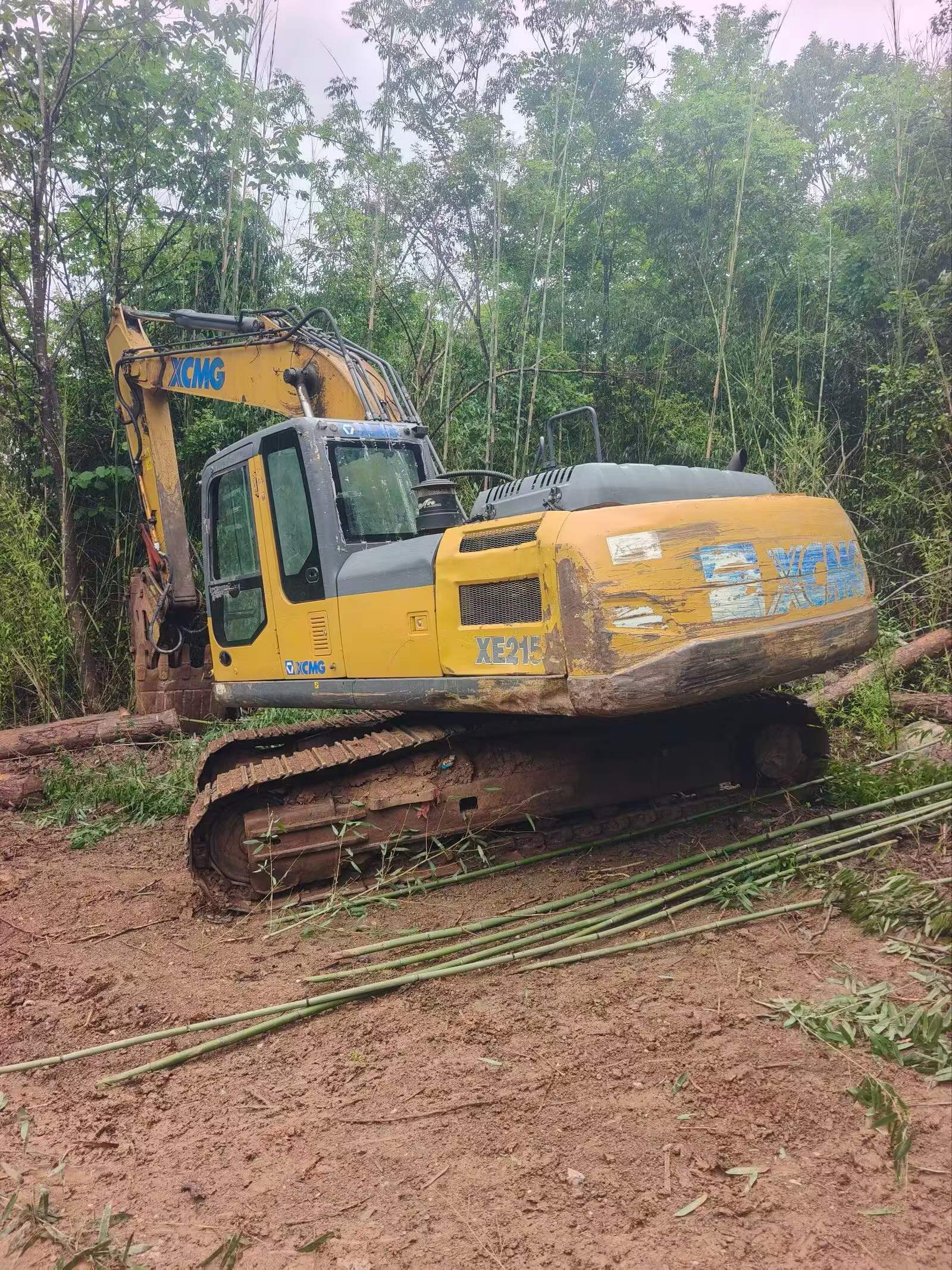 Buy XCMG XE200 Used Excavator / 4