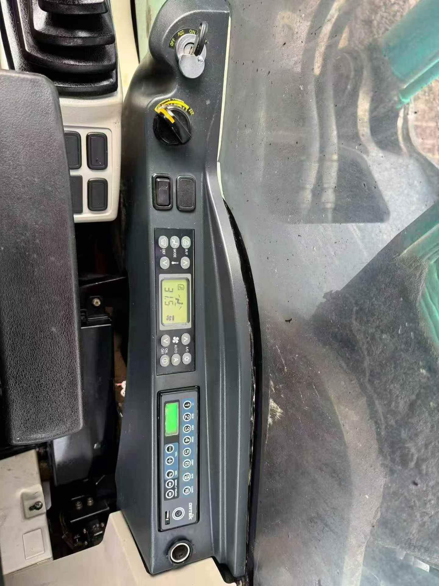Buy Kobelco SK350-8 Used Excavator / 3