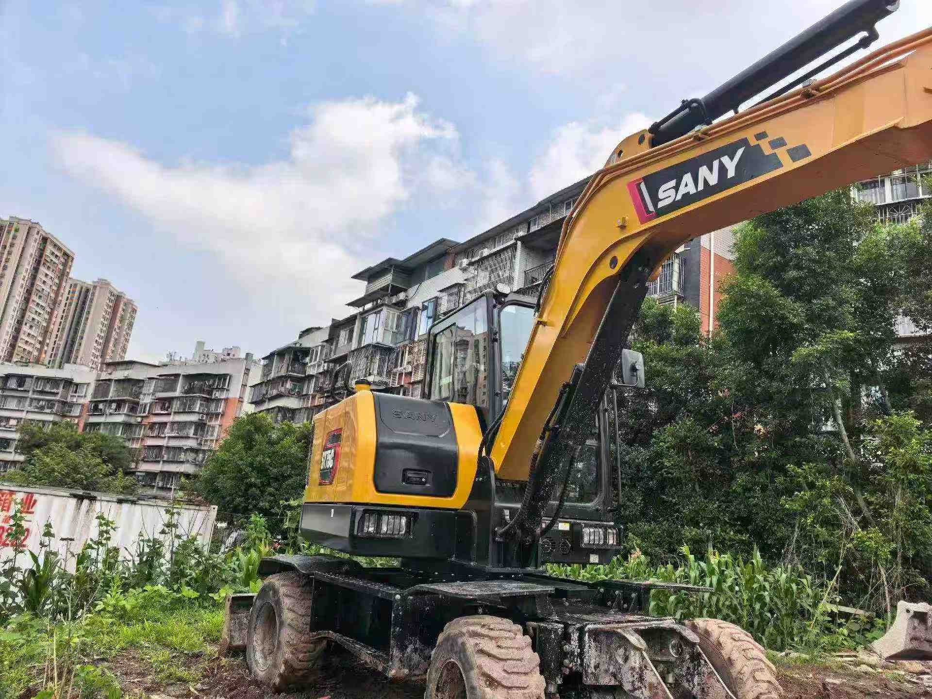 Buy Sany SY65C Used Excavator / 2