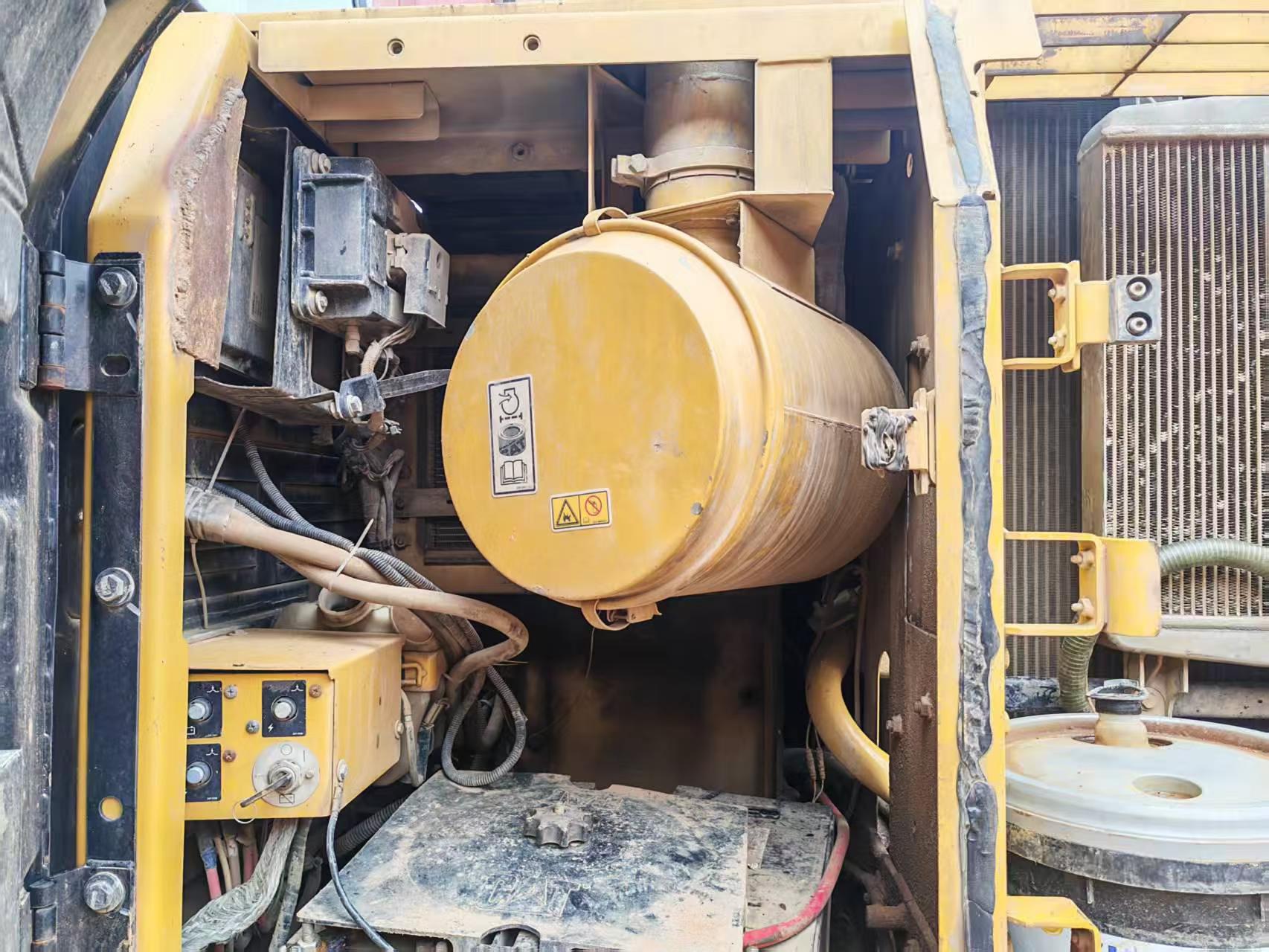 شراء حفارة Caterpillar 329DL مستعملة / 9