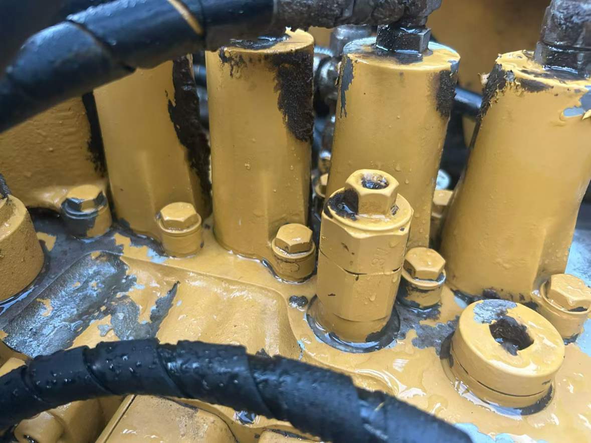 شراء حفارة Caterpillar 336E مستعملة / 6