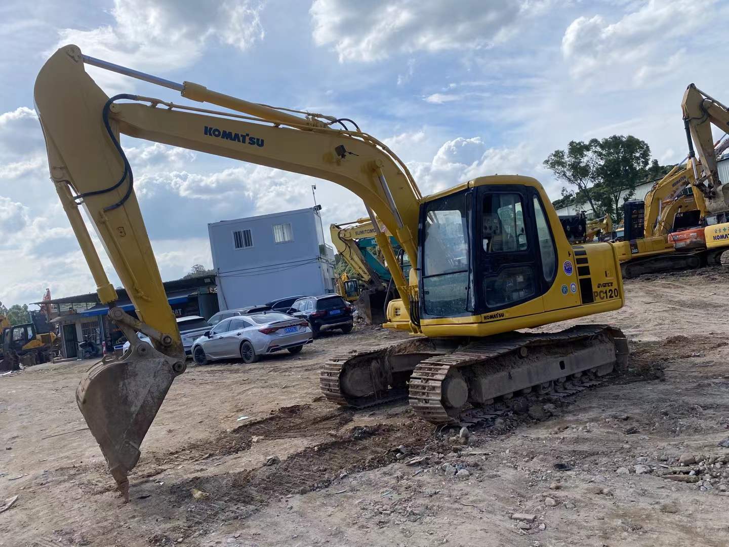 Buy Komatsu PC120-6 Used Excavator / 2