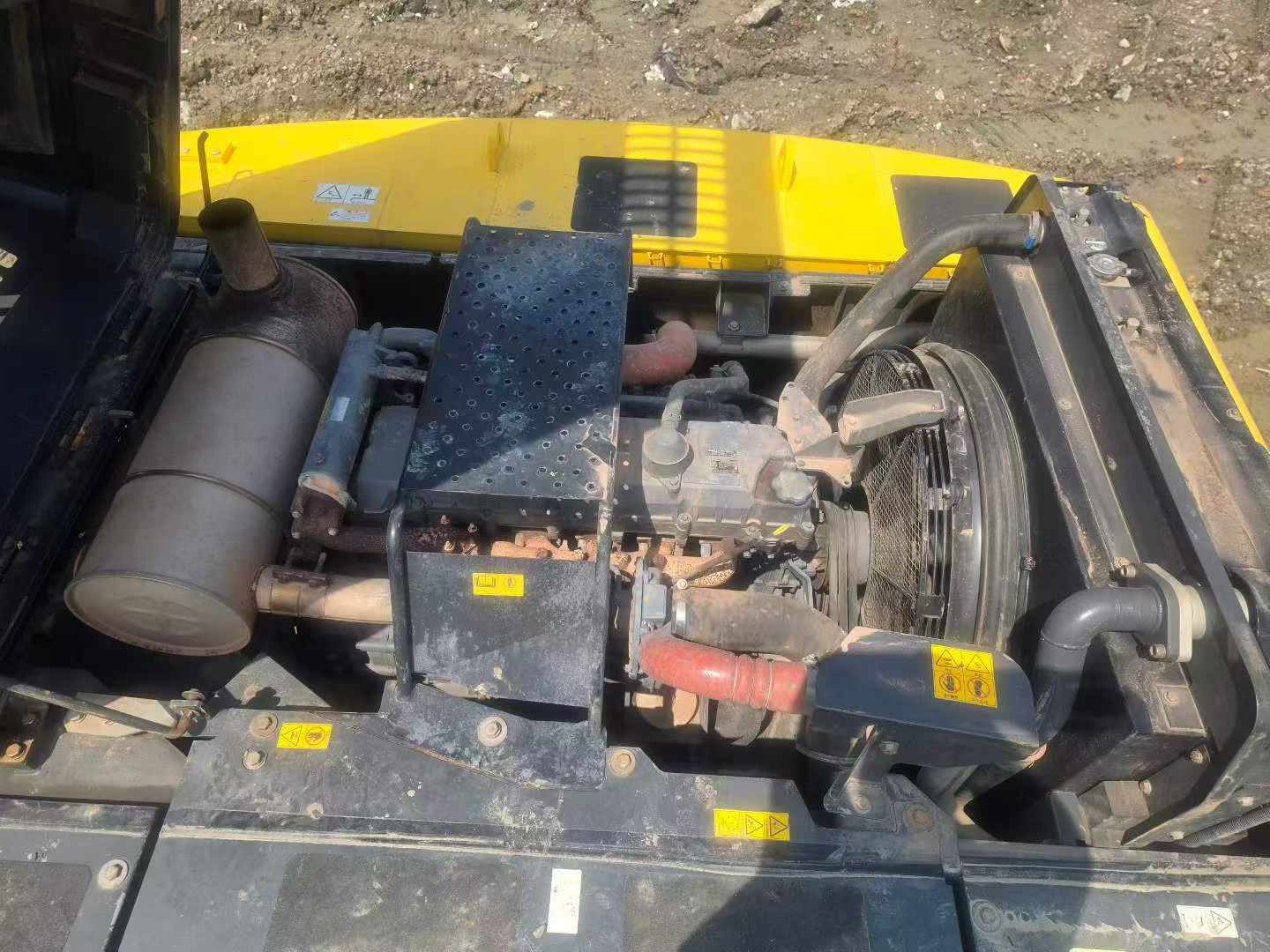 شراء حفارة Sumitomo SH360-5 مستعملة / 3