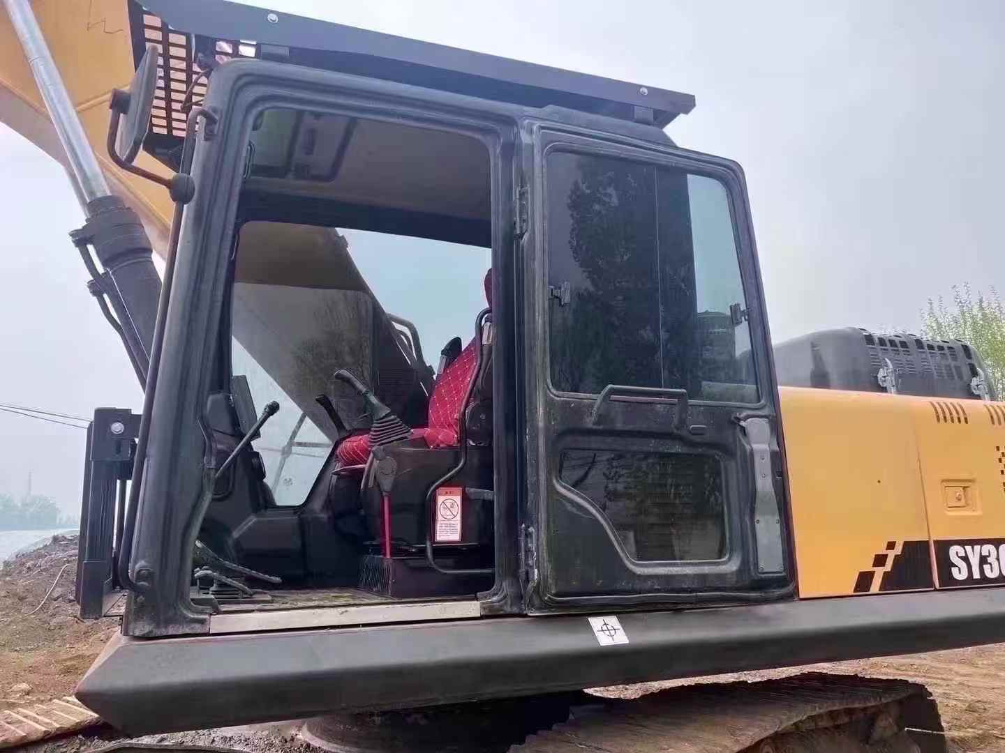 Buy Sany SY305C Used Excavator / 6
