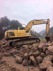 Buy Komatsu PC200-8 Used Excavator / 4 Buy Komatsu PC200-8 Used Excavator / 4