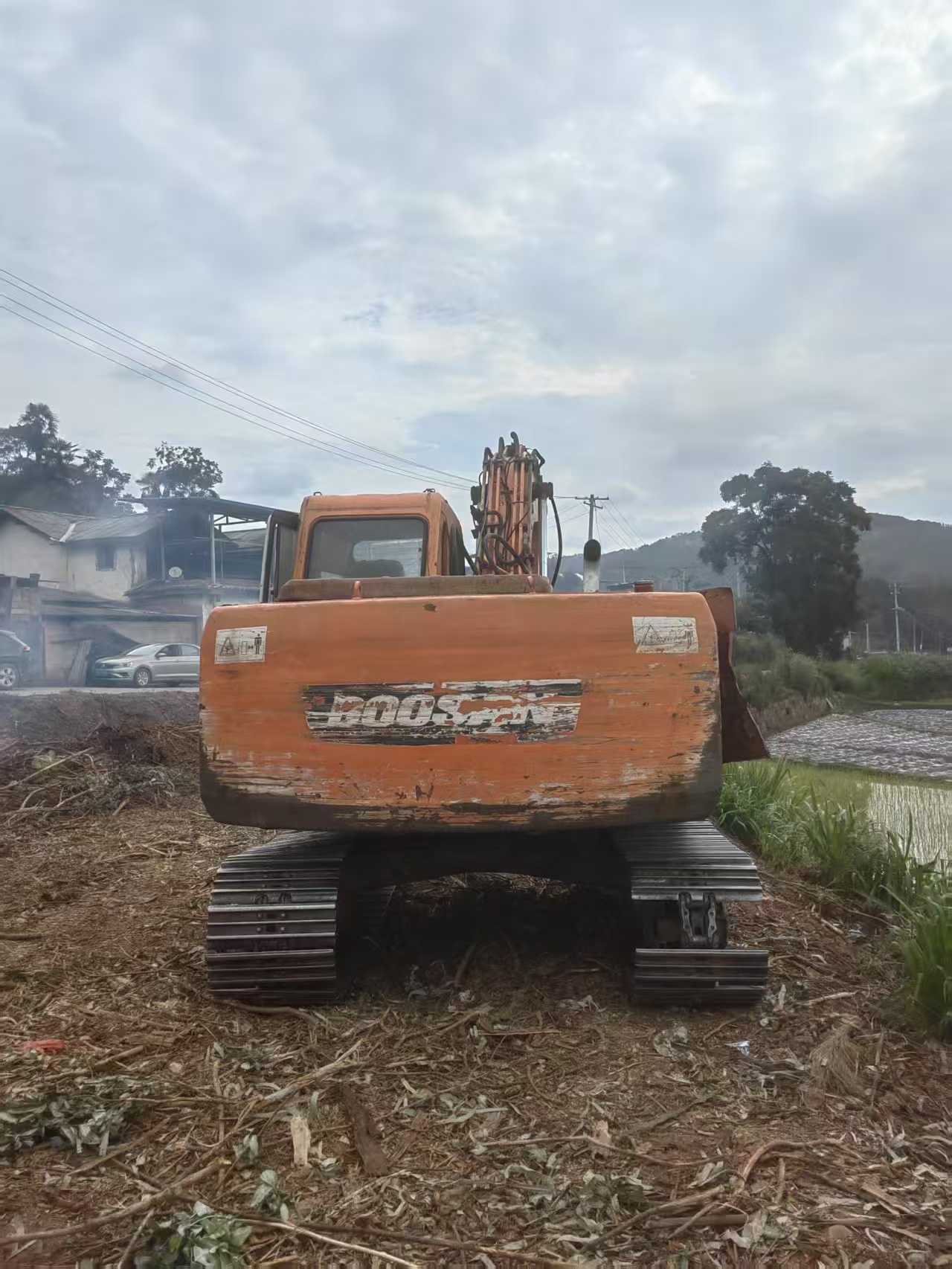 شراء Doosan DH150-7 مستعمل حفارة