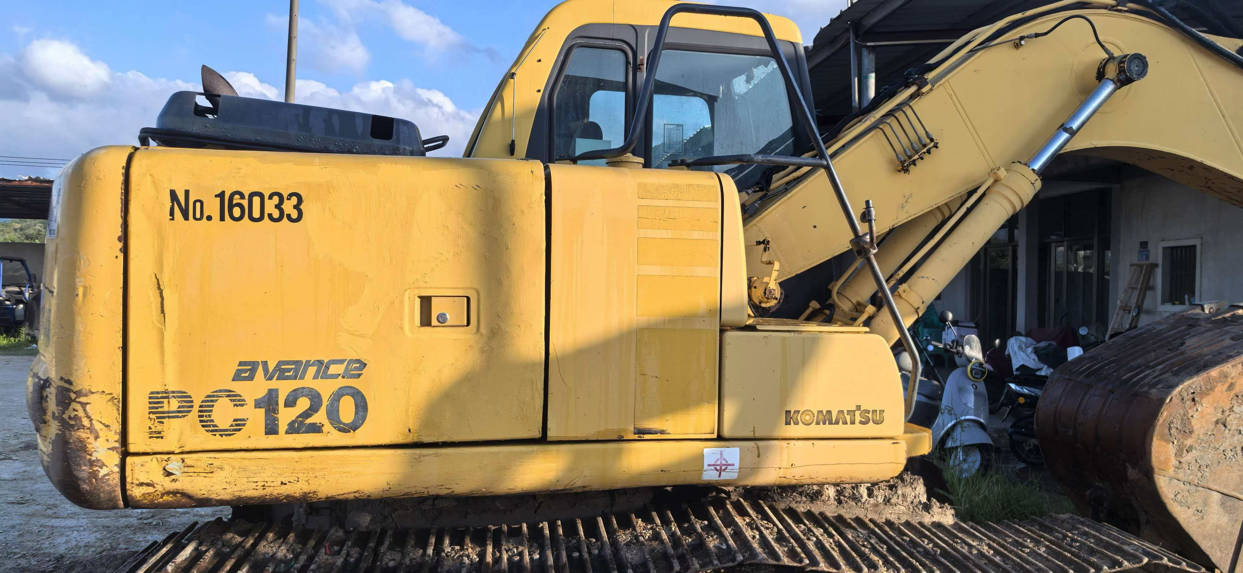 شراء حفارة Komatsu PC120-6E مستعملة / 3