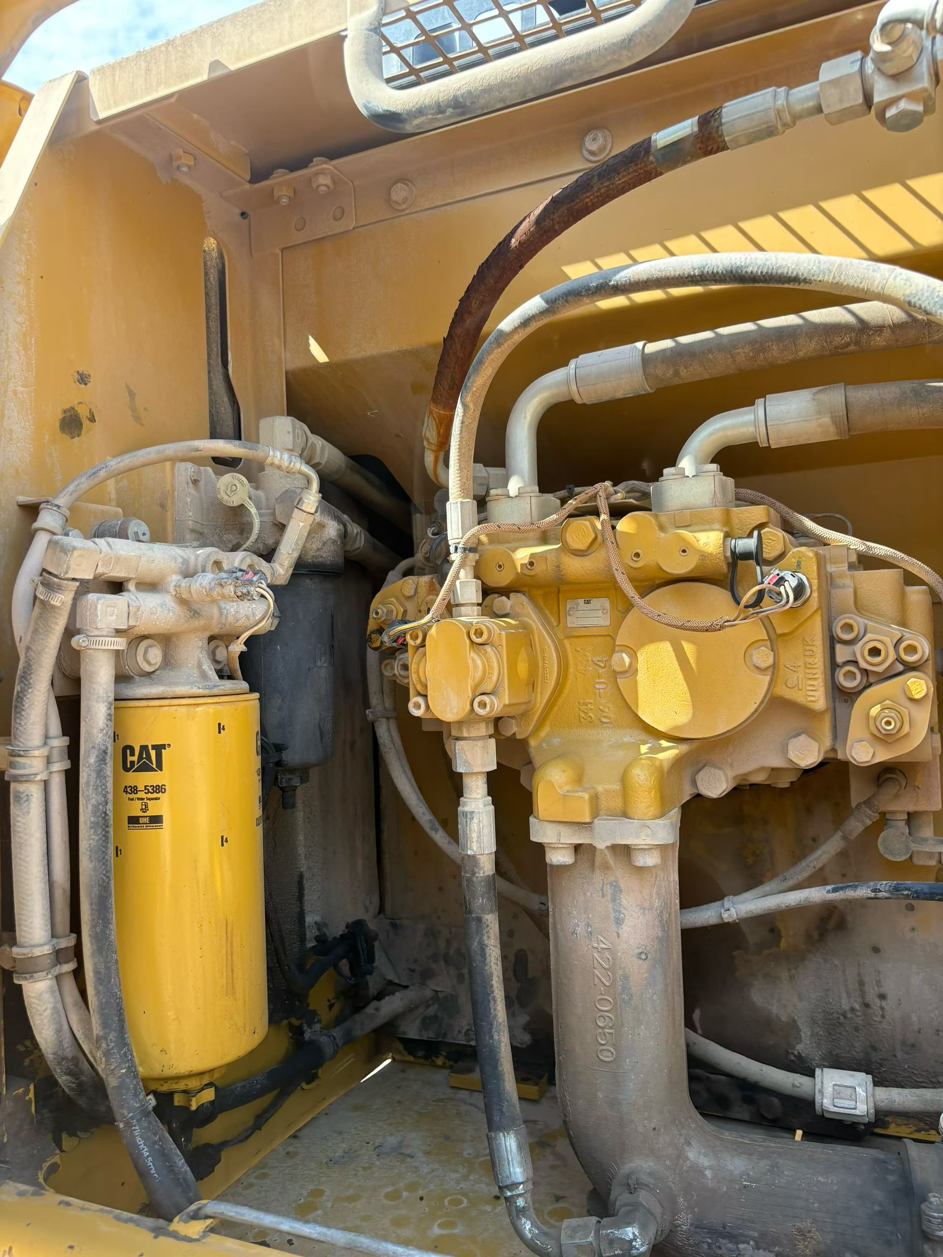 Buy Caterpillar 326DL Used Excavator / 6